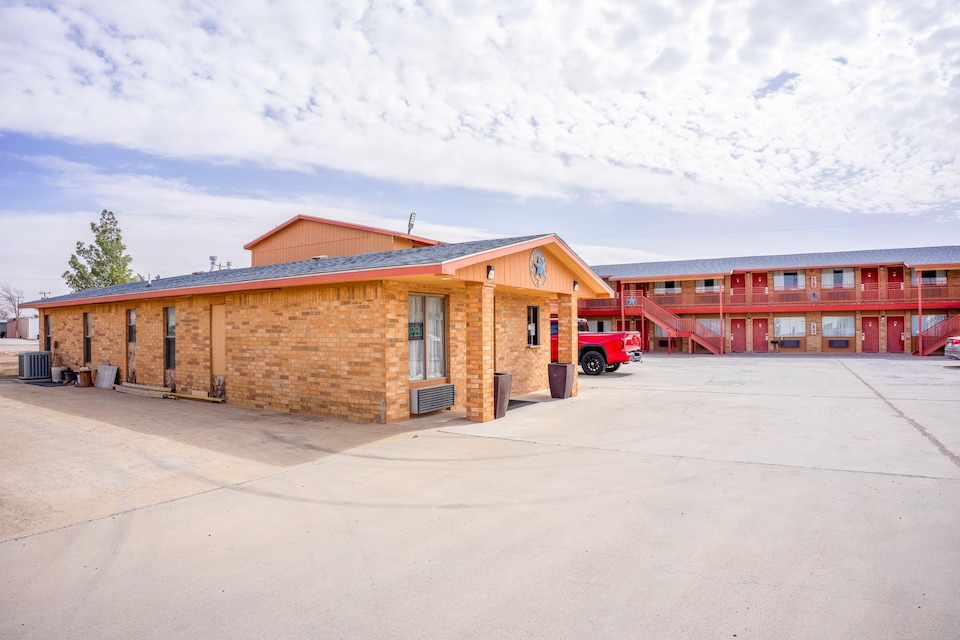 Crown Inn By OYO Denver Tx , Denver City, TX, Denver City, TX