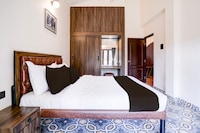 Hotel O  Dona Karen
