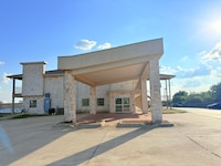 Westwood Inn by OYO Gonzales TX