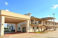 Westwood Inn Extended Stay by OYO Gonzales TX 