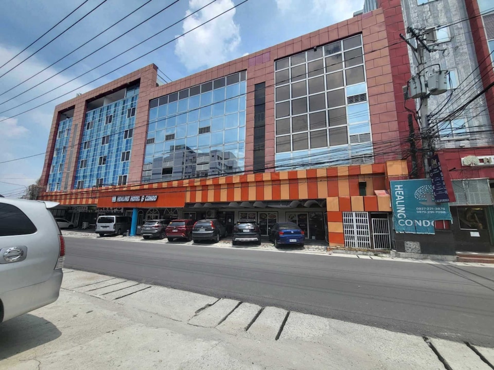 OYO 1141 Healing Condo Hotel, Angeles, Pampanga