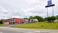 Motel 6 Gainesville, GA