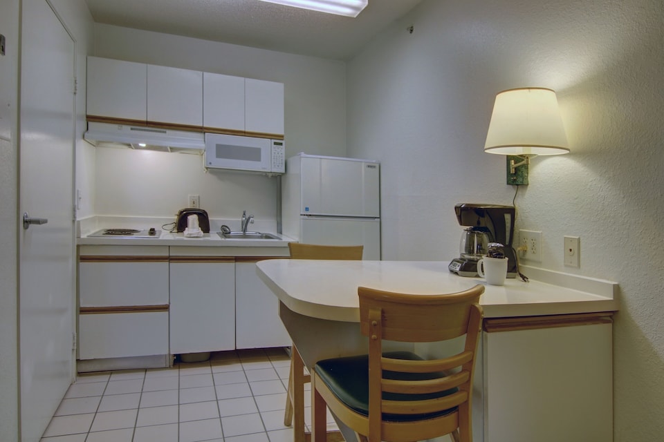 Studio 6 Extended Stay - Roswell, GA - Atlanta, Roswell, Roswell