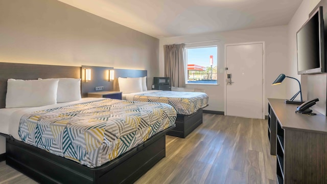 2 Full Beds | Mobility Accessible Tub Nsmk