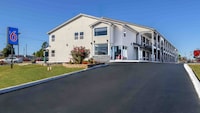 Motel 6 Commerce, GA