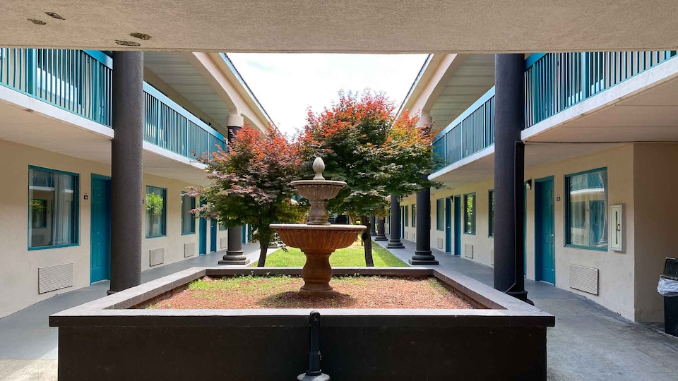 Motel 6 Savannah, GA - Gateway & I-95, C31419-1, Savannah GA