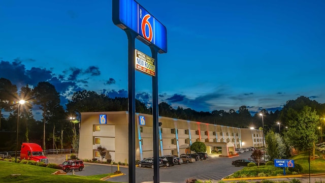 Motel 6 Norcross, GA