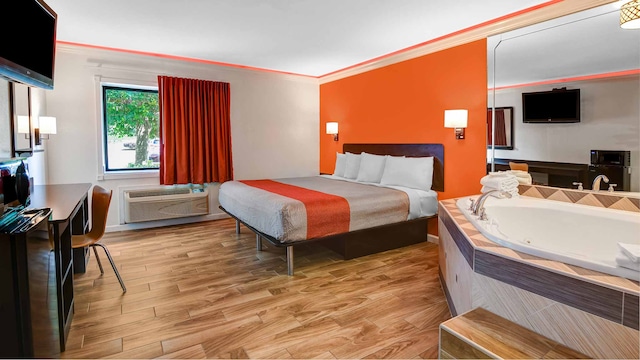 1 King Bed | Non-Smoking, Hot Tub