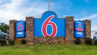 Motel 6 Lagrange, GA