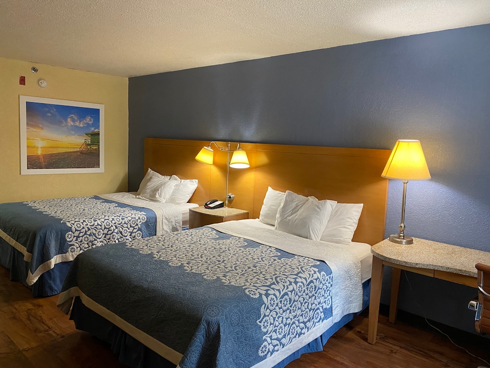 Studio 6 Extended Stay - Savannah, GA - Gateway & I-95, C31419-1, Savannah GA