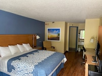 Studio 6 Extended Stay - Savannah, GA - Gateway & I-95