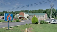 Motel 6 Cartersville, GA