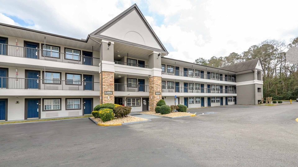 Studio 6 Columbus, GA - Columbus Airport, C31811, Columbus GA