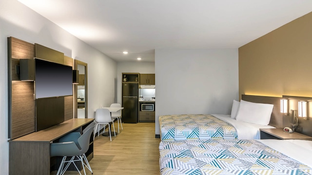 2 Full Beds | Non-Smoking, Kitchen