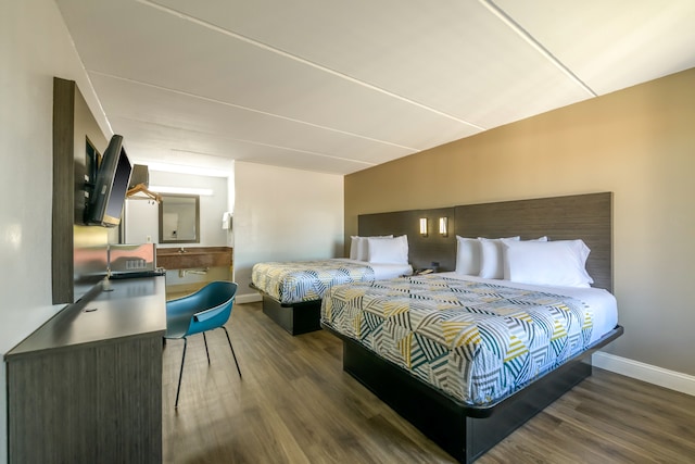 2 Queen Beds | Smoking, Kitchen