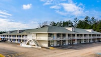 Studio 6 Extended Stay - Lagrange, GA
