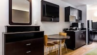 Studio 6 Extended Stay - Lagrange, GA