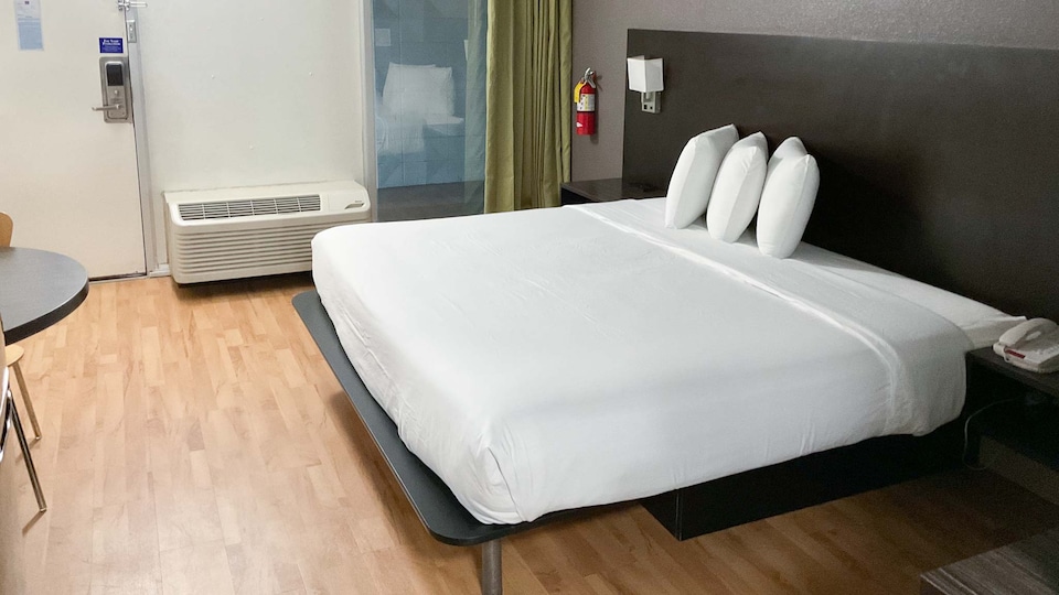 Studio 6 Columbus, GA -Downtown, C31901, Columbus GA