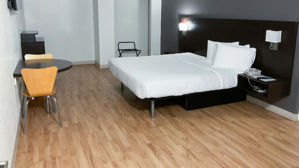 Studio 6 Columbus, GA -Downtown, C31901, Columbus GA