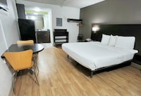 Studio 6 Extended Stay - Columbus, GA -Downtown