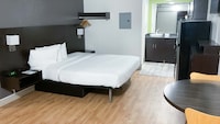 Studio 6 Extended Stay - Columbus, GA -Downtown