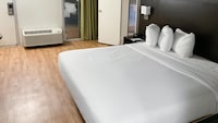 Studio 6 Extended Stay - Columbus, GA -Downtown