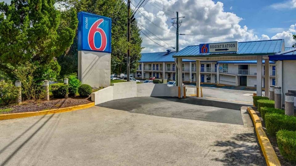 Motel 6 Atlanta, GA, C30319, Atlanta