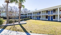 Motel 6 Townsend, GA
