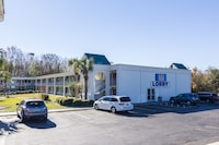 Motel 6 Townsend, GA
