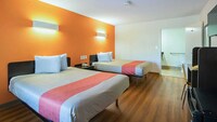 Motel 6 Savannah, GA - Midtown