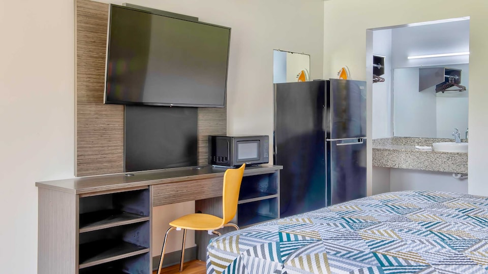 Motel 6 Conyers, GA, C30012, Conyers GA