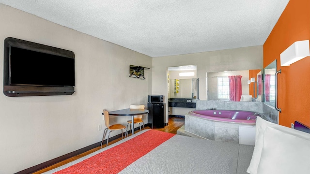 1 KING BED | SUITE, NON-SMOKING