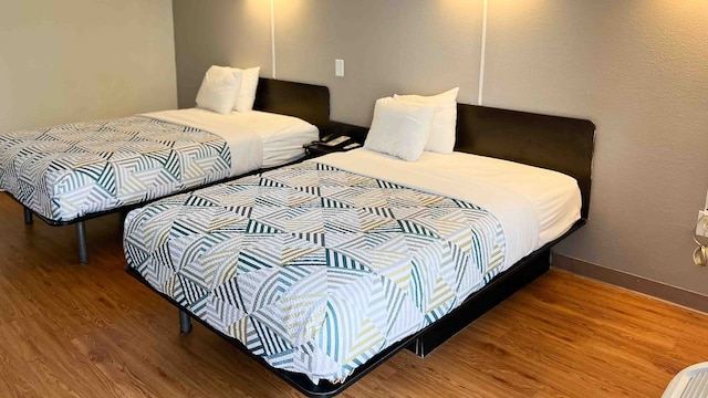 2 FULL BEDS | NON-SMOKING, MICFRIDGE