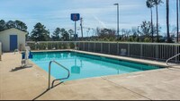Motel 6 Newnan, GA