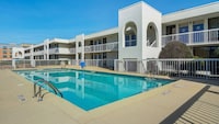 Motel 6 Newnan, GA