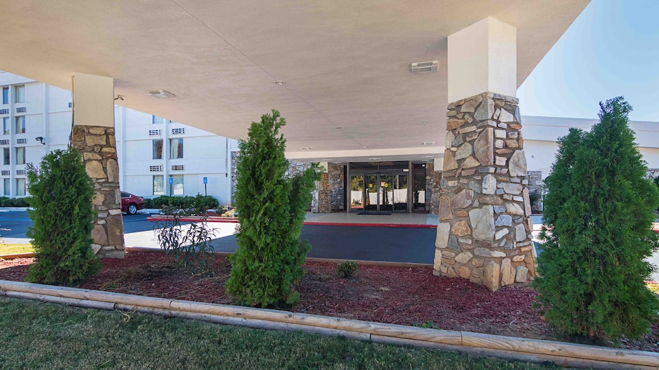 Motel 6 Decatur, GA, C30030, Decatur GA