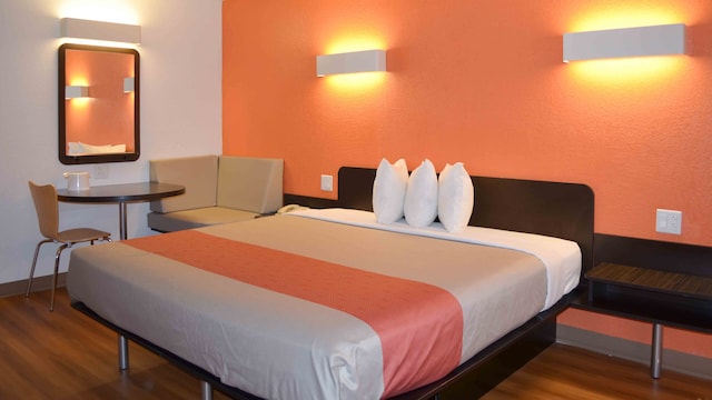 1 King Bed | Non-Smoking, Sofa-Bed