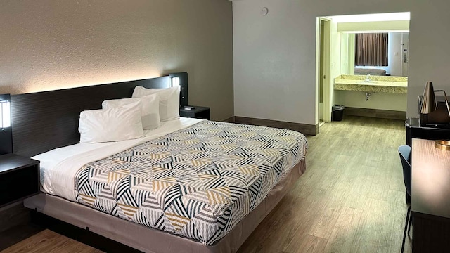 1 KING BED | ACCESSIBLE, NON-SMOKING