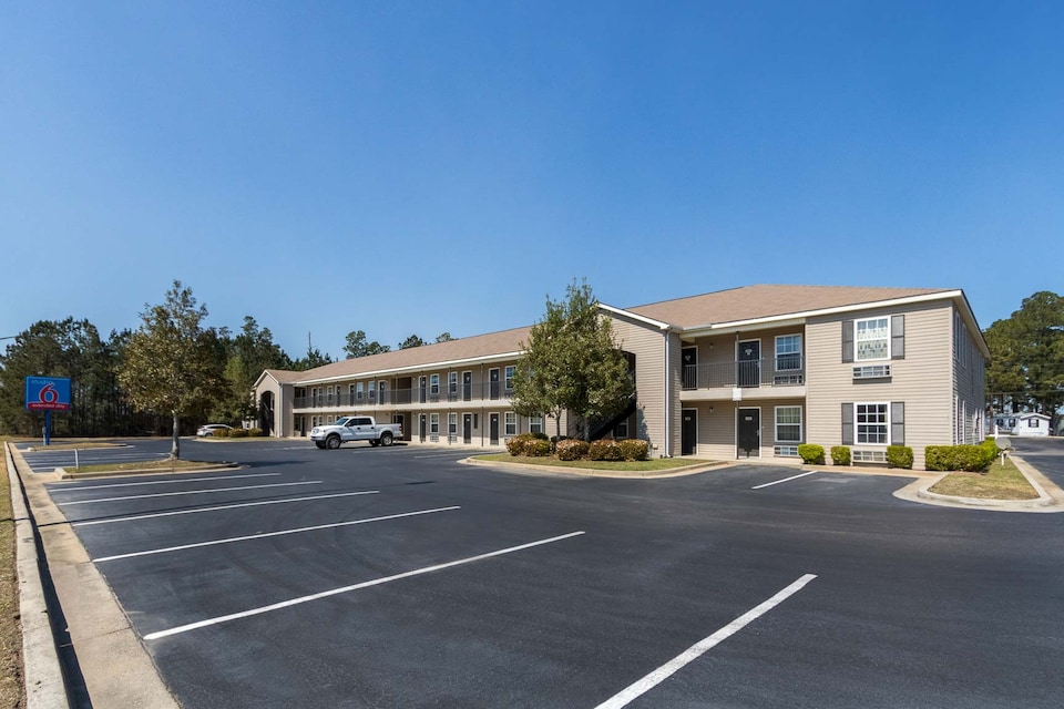 Studio 6 Statesboro, GA, Statesboro Central GA, Statesboro