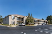 Studio 6 Statesboro, GA