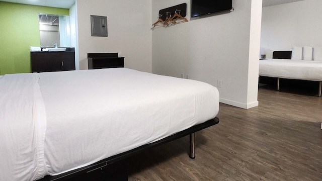 1 King Bed | Suite, Non-Smoking, Micfridge