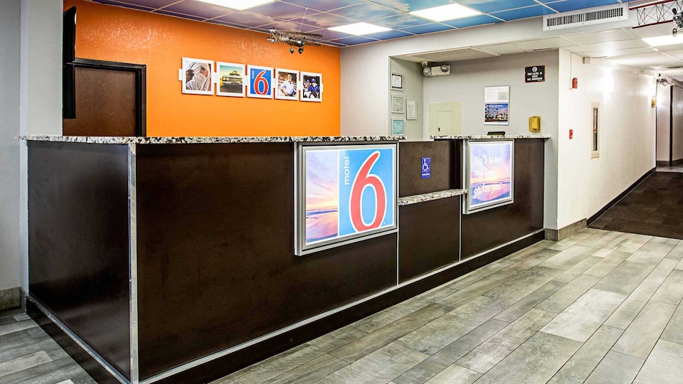 Motel 6 Atlanta, GA - Atlanta Airport Virginia Ave, C30328, Atlanta