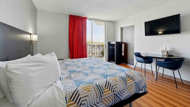 1 King Bed | Non-Smoking