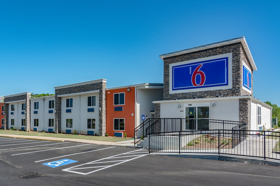 Motel 6 White, GA - Cartersville, White, White