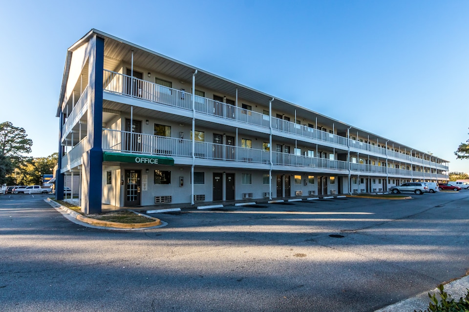 Studio 6 Savannah, GA, C31324, Savannah GA