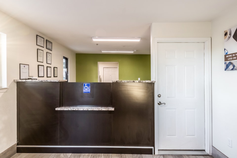 Studio 6 Extended Stay - Savannah, GA, C31324, Savannah GA