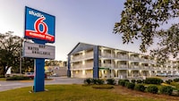 Studio 6 Extended Stay - Savannah, GA