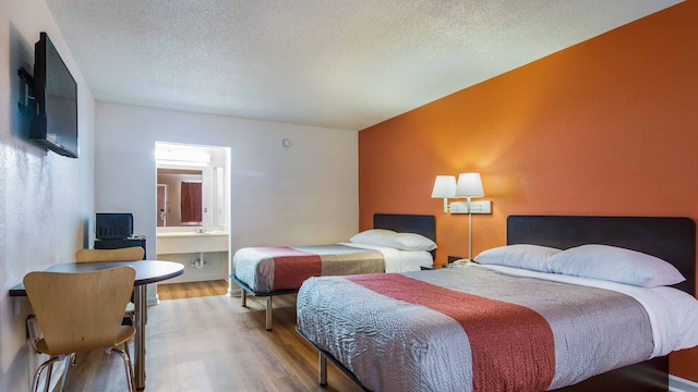 2 Full Beds | Mobil Access Tub Smk Micfridg