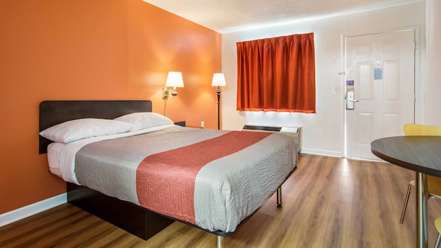 1 Full Bed | Non-Smoking, Micfridge