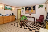 Motel 6 Sandersville, GA